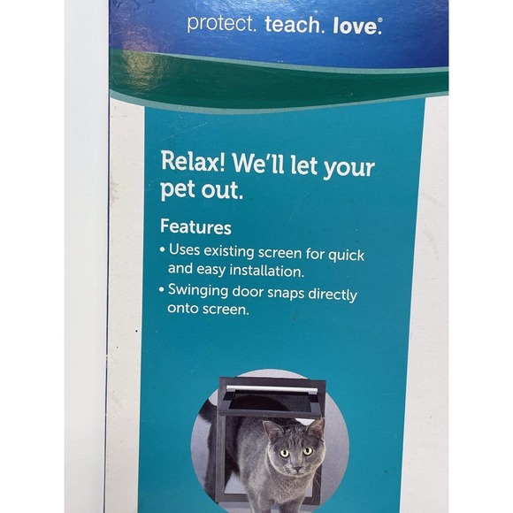 PetSafe Small+ 1-30 Lb Pet Screen Door Flap Opening 8 in x 9 1/4 in NEW - Picture 2 of 5